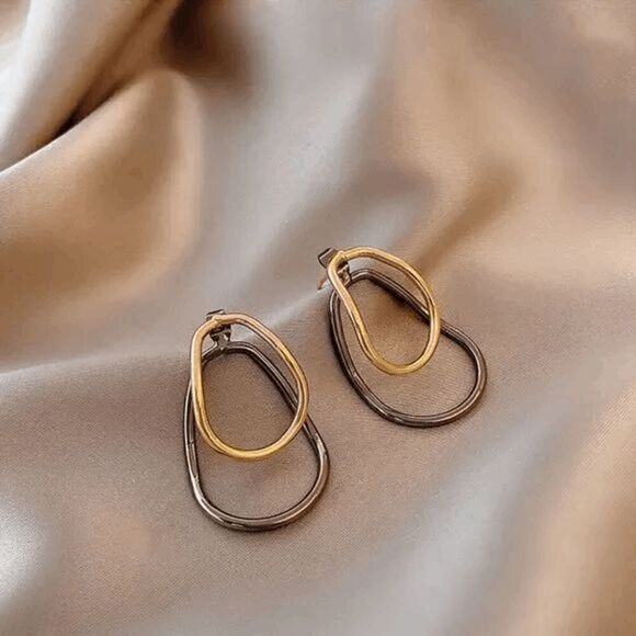 2/$21 Ladies Gold Black Double Earrings - Picture 1 of 6